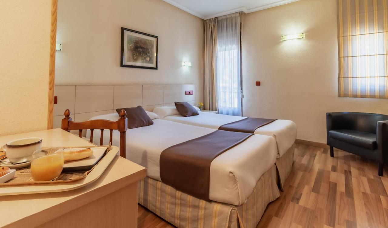 Hostal Rural El Cano By Vivere Stays Alpedrete Екстериор снимка