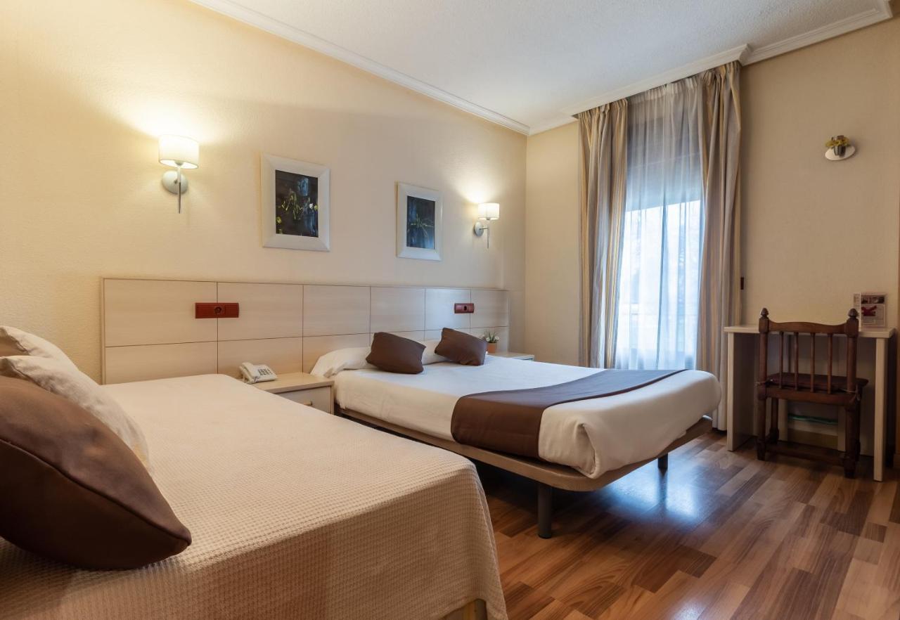 Hostal Rural El Cano By Vivere Stays Alpedrete Екстериор снимка