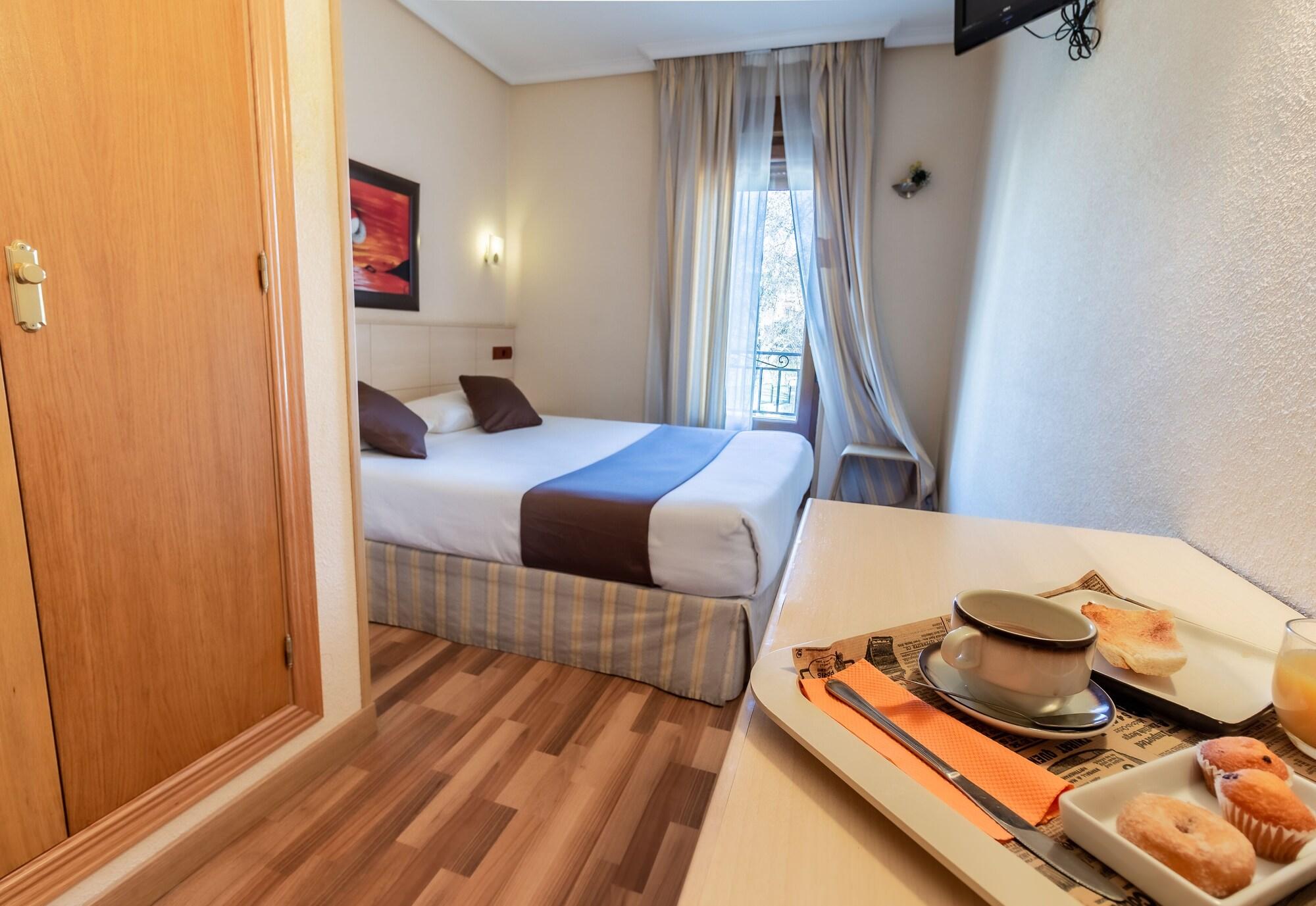 Hostal Rural El Cano By Vivere Stays Alpedrete Екстериор снимка