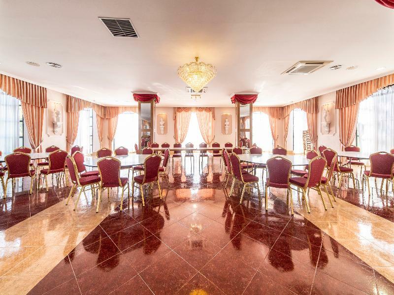 Hostal Rural El Cano By Vivere Stays Alpedrete Екстериор снимка