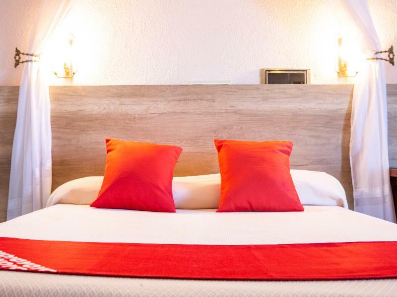 Hostal Rural El Cano By Vivere Stays Alpedrete Екстериор снимка